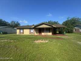 featured image of 9701 Highway 613