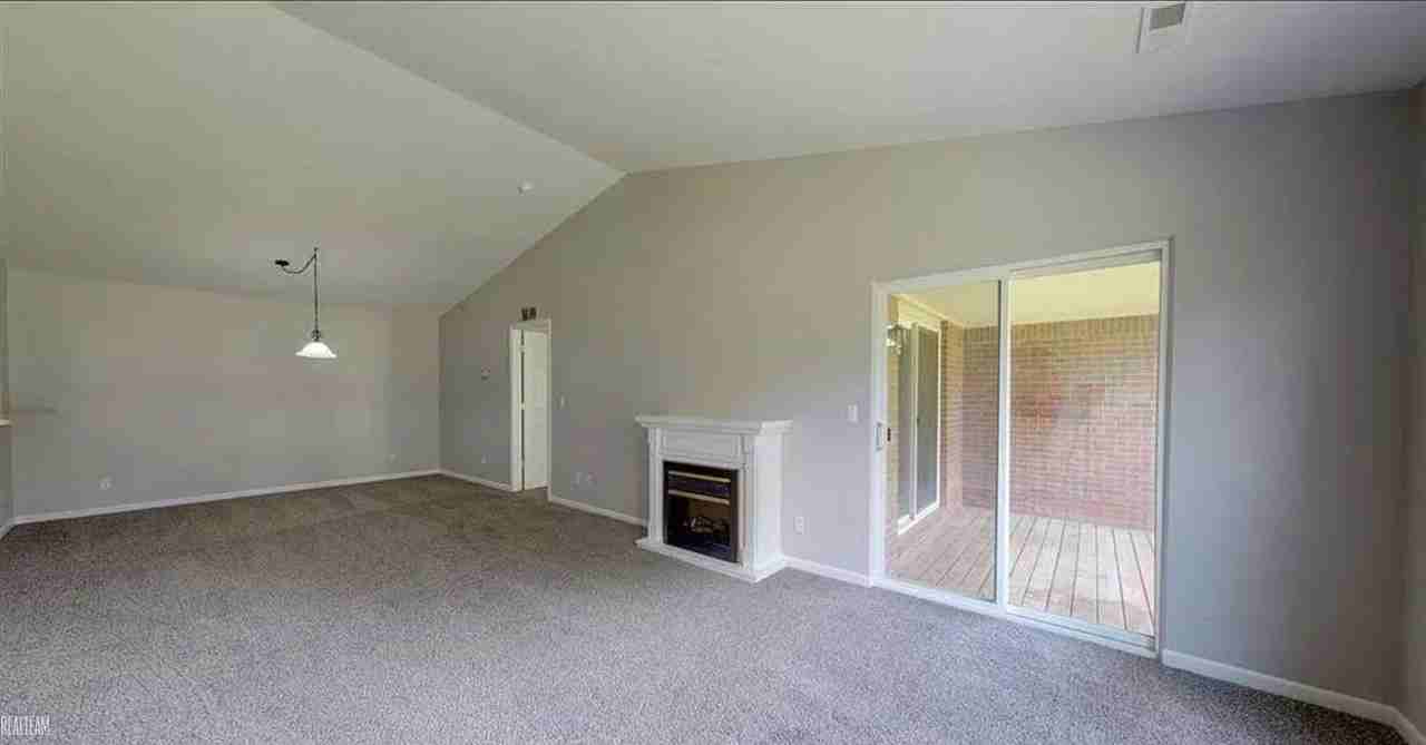 1892 Flagstone Cir - Photo 6 of 22