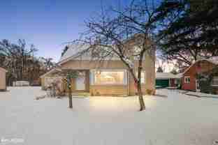 7618 Sylvan St - Photo 1 of 1