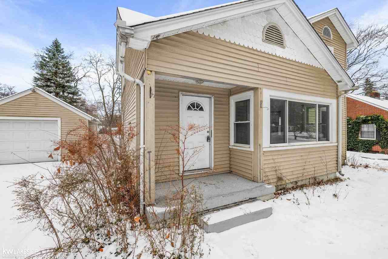 7618 Sylvan St - Photo 5 of 41