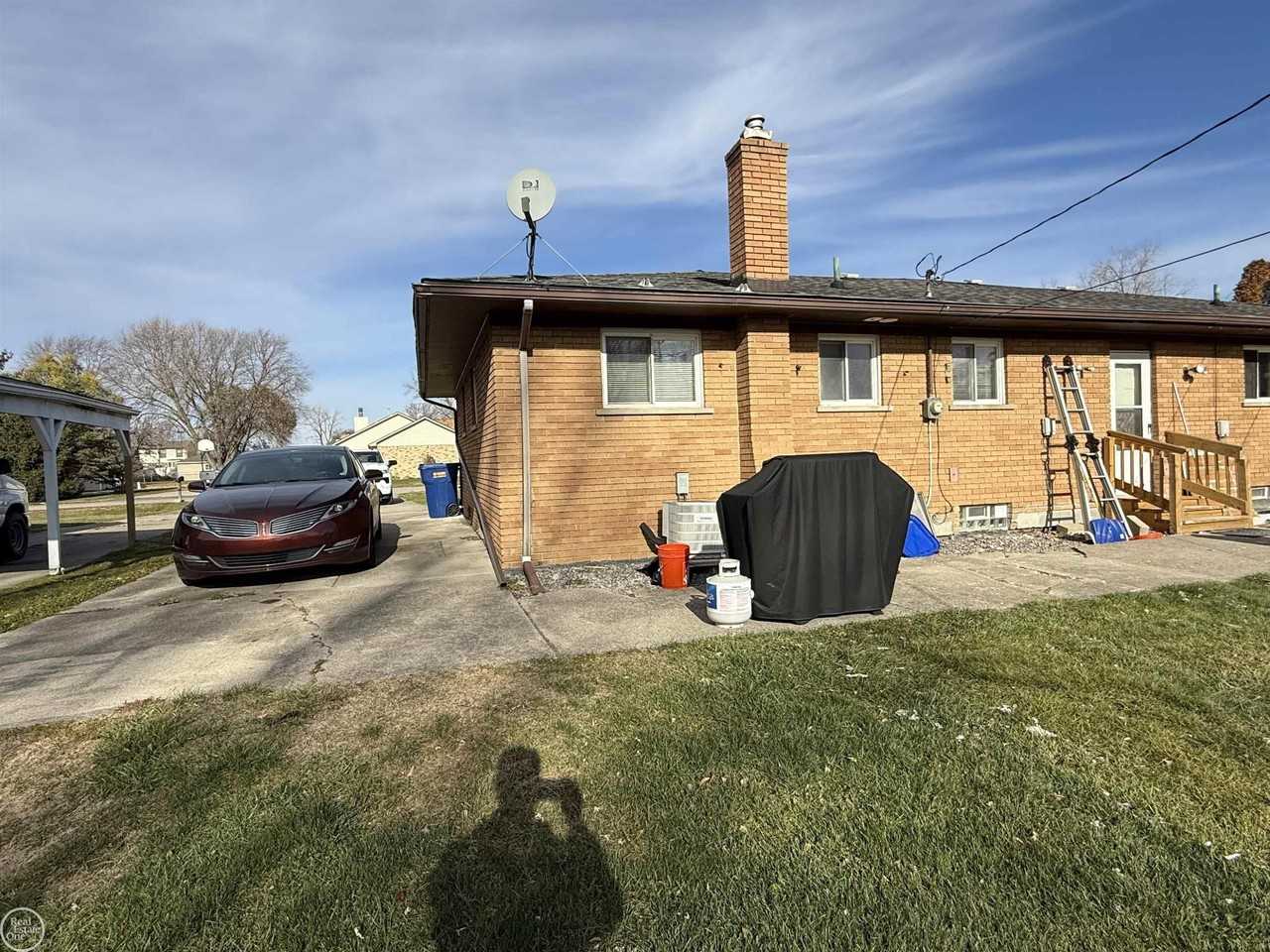 27550 Schiller St #W - Photo 3 of 19