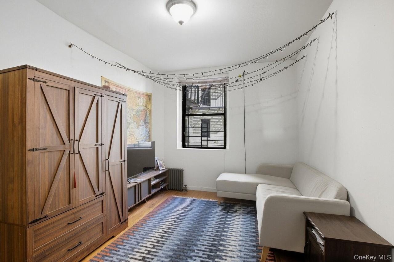 2105 33rd St Apt 1g #1G