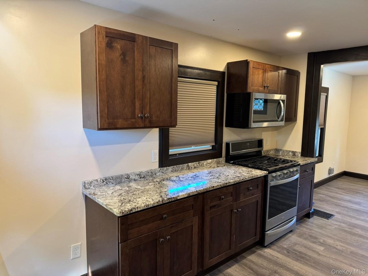 164 Sterling Pl - Photo 6 of 14