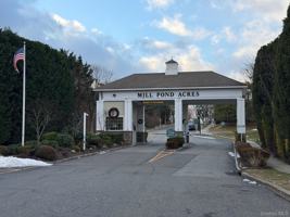 featured image of 117 Pond View Dr