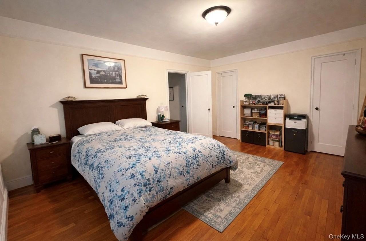 300 Main St Apt 2e #2E - Photo 5 of 6