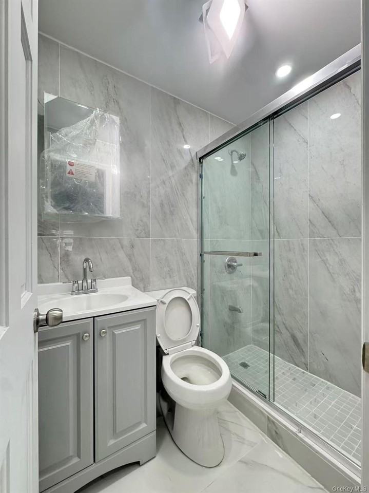 11221 15th Ave - Photo 5 of 6