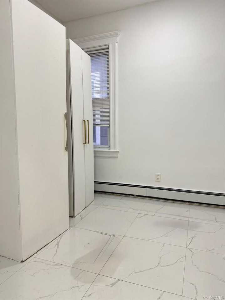 12011 12th Ave - Photo 2 of 6