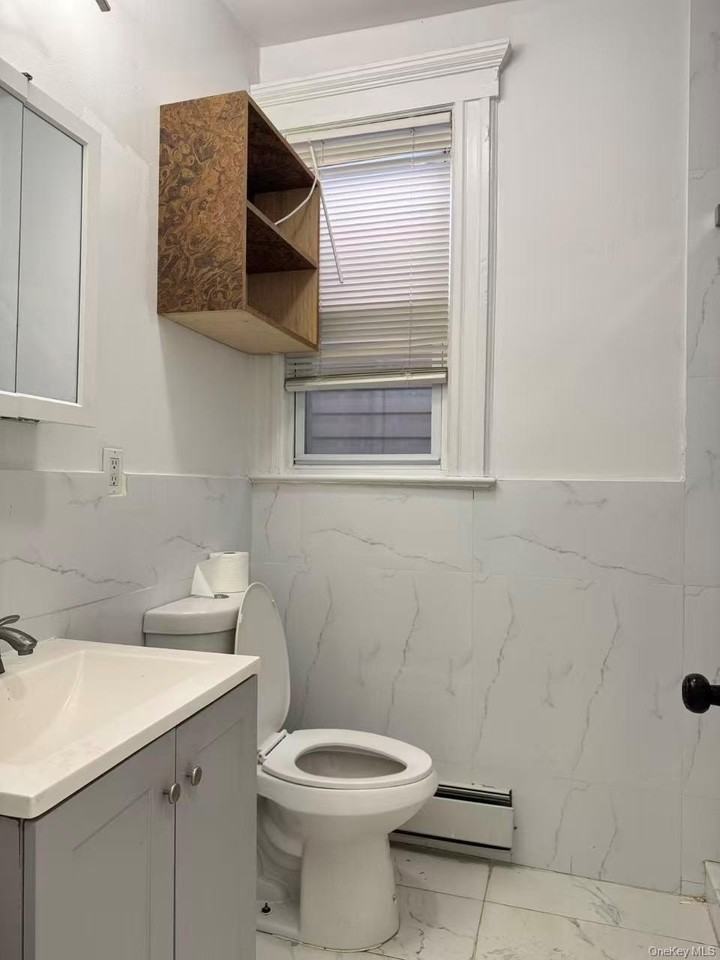 12011 12th Ave - Photo 4 of 6