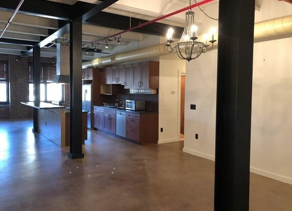 406 Lincoln St Unit 206 #206 - Photo 6 of 7