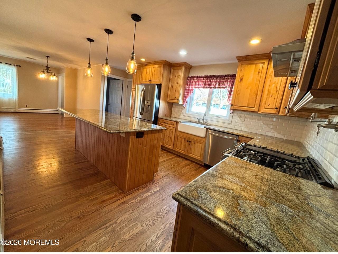 16 Maryland Ave - Photo 3 of 18