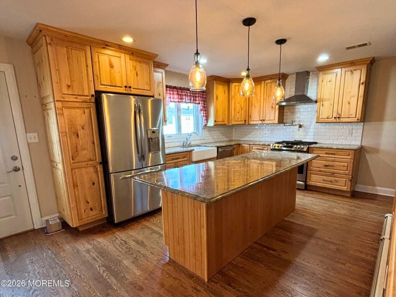 16 Maryland Ave - Photo 4 of 18