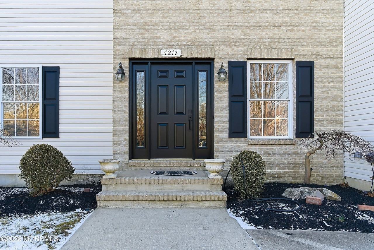 1217 Wilkinson Dr - Photo 5 of 42