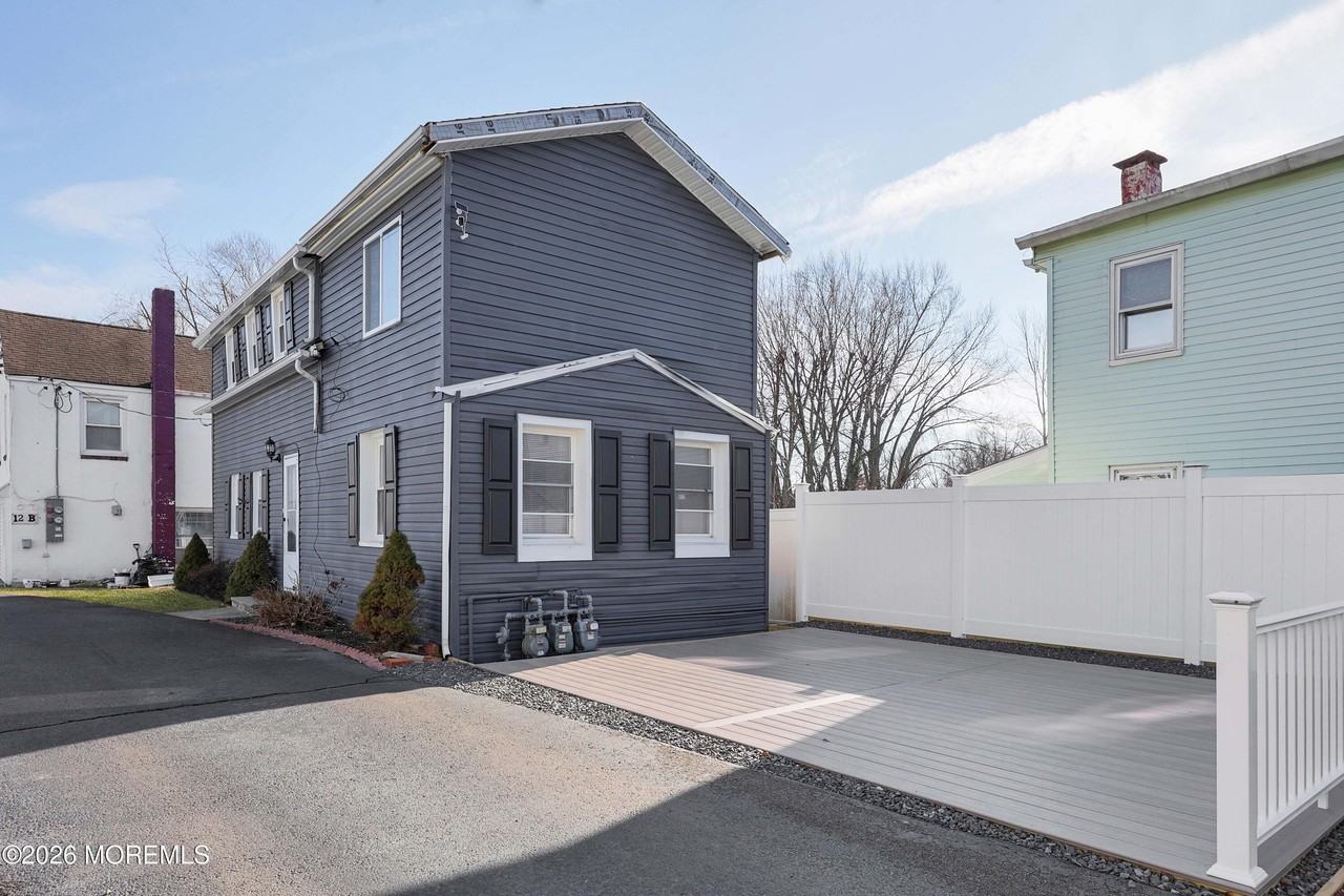 12 Main St Unit A #A - Photo 2 of 31