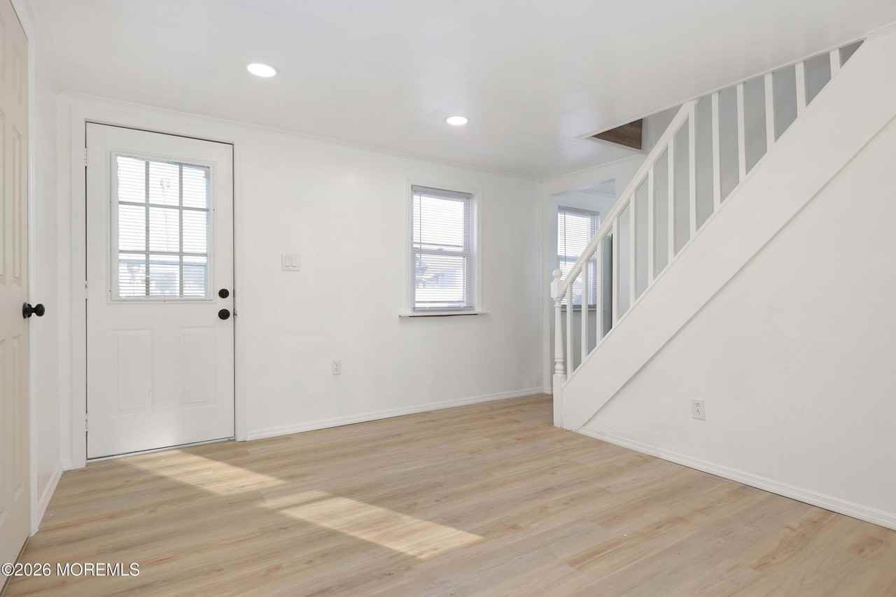 12 Main St Unit A #A - Photo 3 of 31