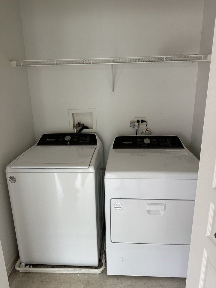 1242 Evergreen Ave - Photo 7 of 17