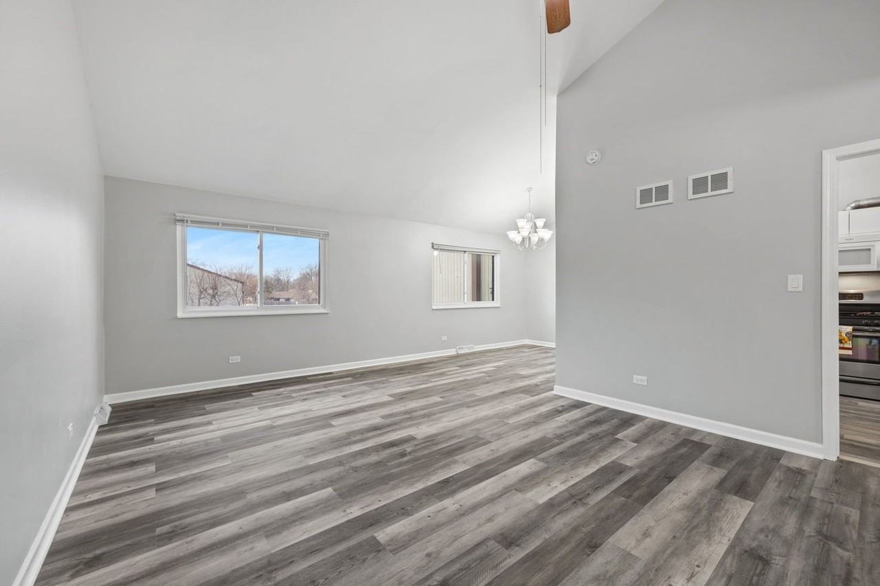 73 Century Dr - Photo 3 of 27