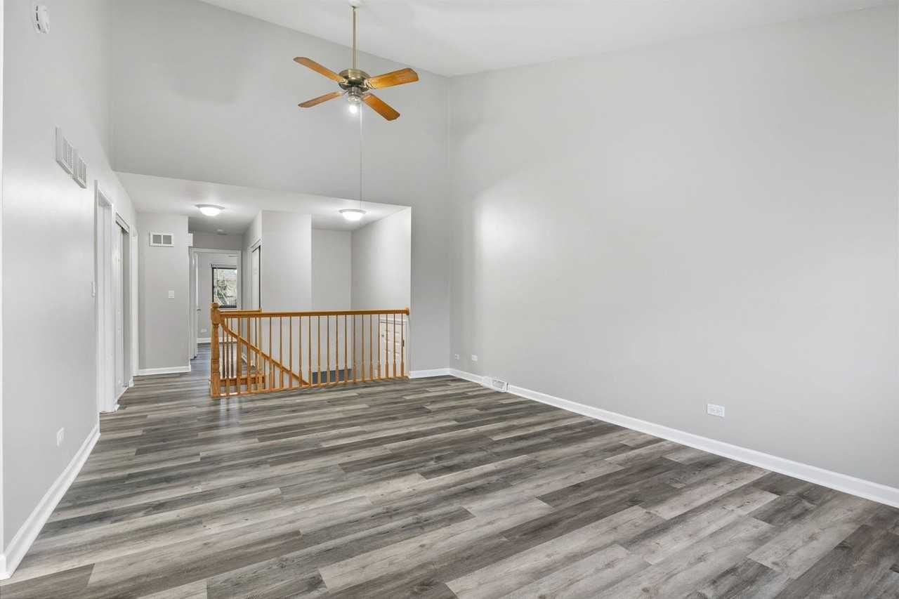 73 Century Dr - Photo 6 of 27