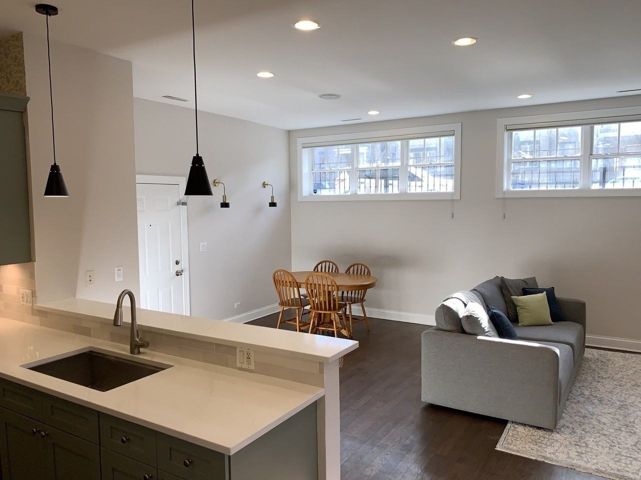 1324 W Pratt Blvd Apt 1w #1W - Photo 6 of 14