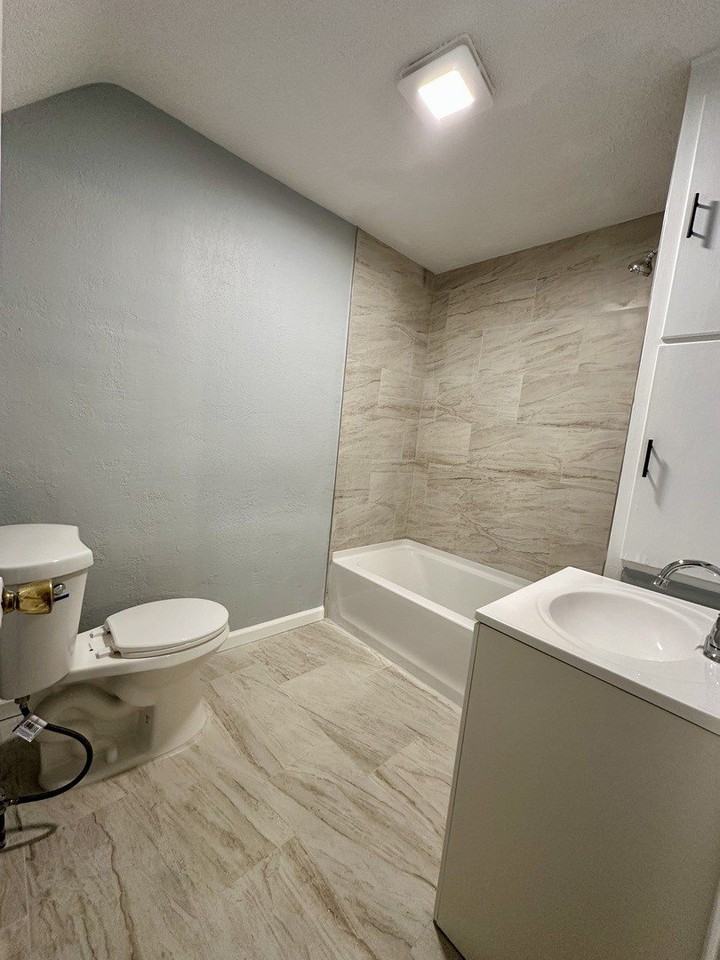 914 Garfield Ave Unit 2 #2 - Photo 6 of 10