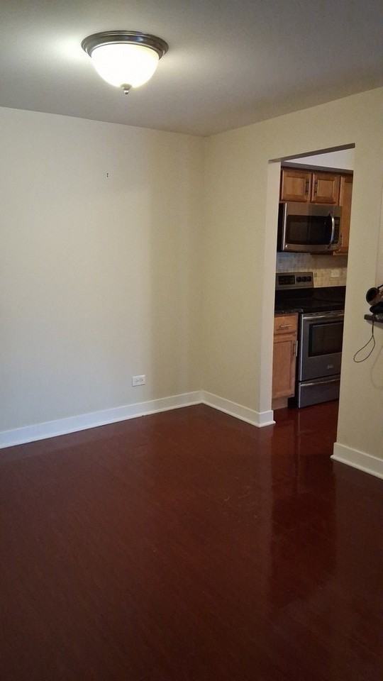 960 S River Rd Apt 208 #208 - Photo 7 of 10