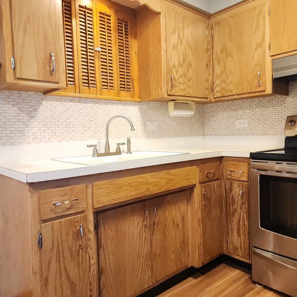 10332 S Komensky Ave Unit B #B - Photo 6 of 17