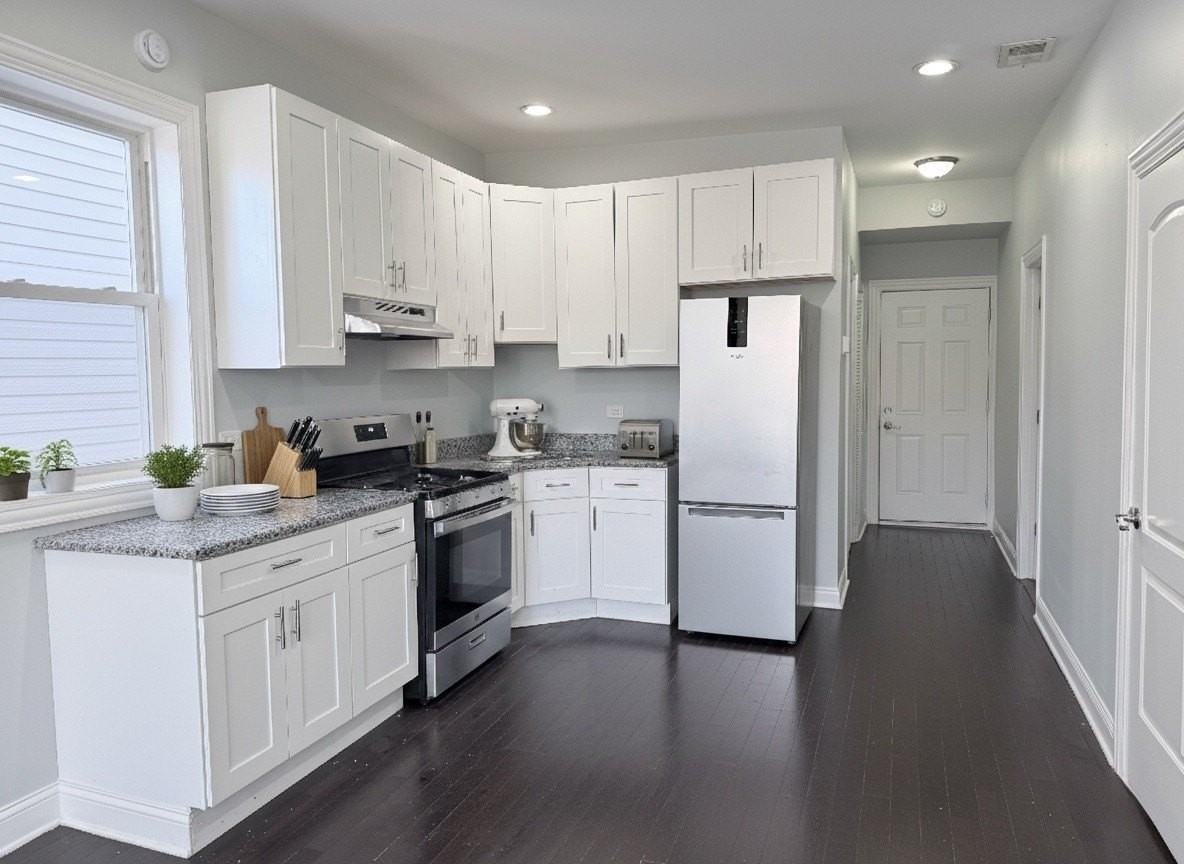 1520 S Kedvale Ave Unit 2 #2 - Photo 6 of 22