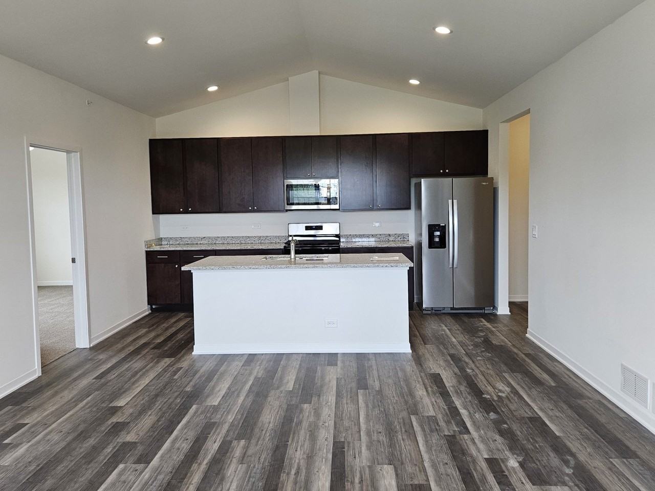 11 Apollo Ct - Photo 2 of 13