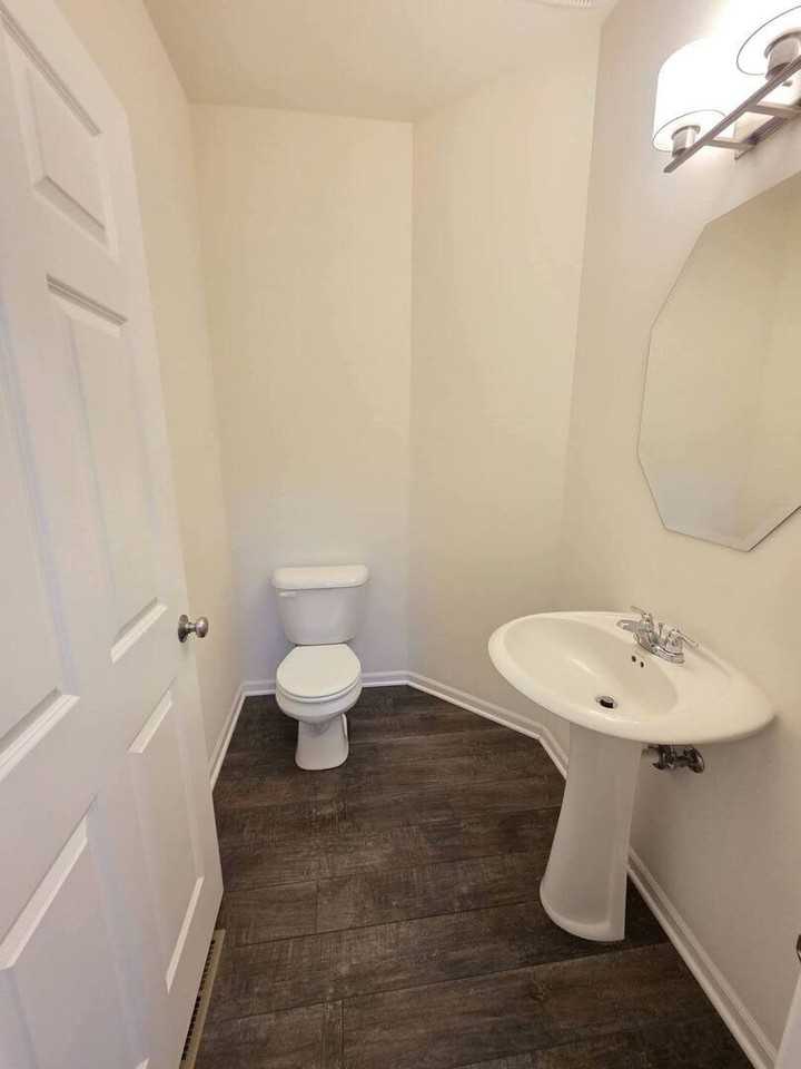 4449 Monroe Ct - Photo 5 of 30