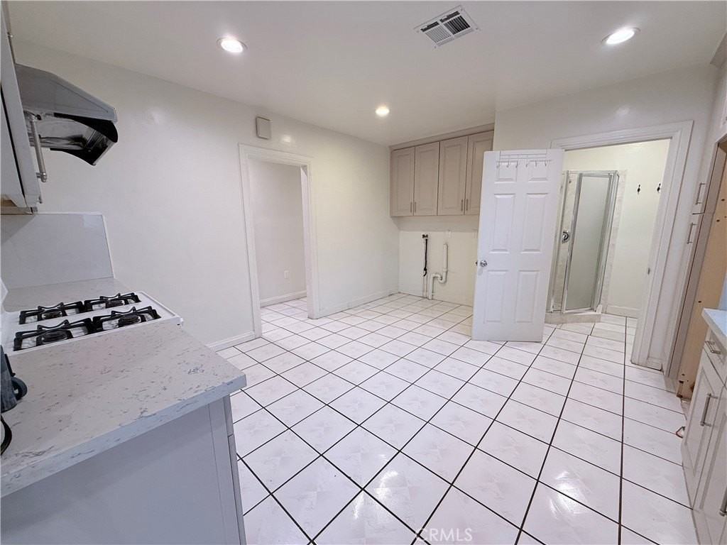 1837 S 7th St - Photo 5 of 17