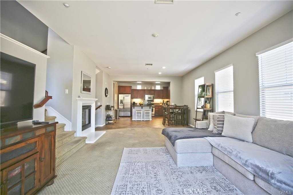 12426 Canal Dr #1 - Photo 4 of 22