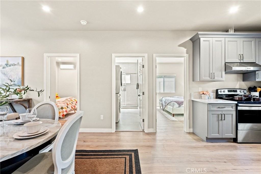 1443 9th Ave - Photo 3 of 13