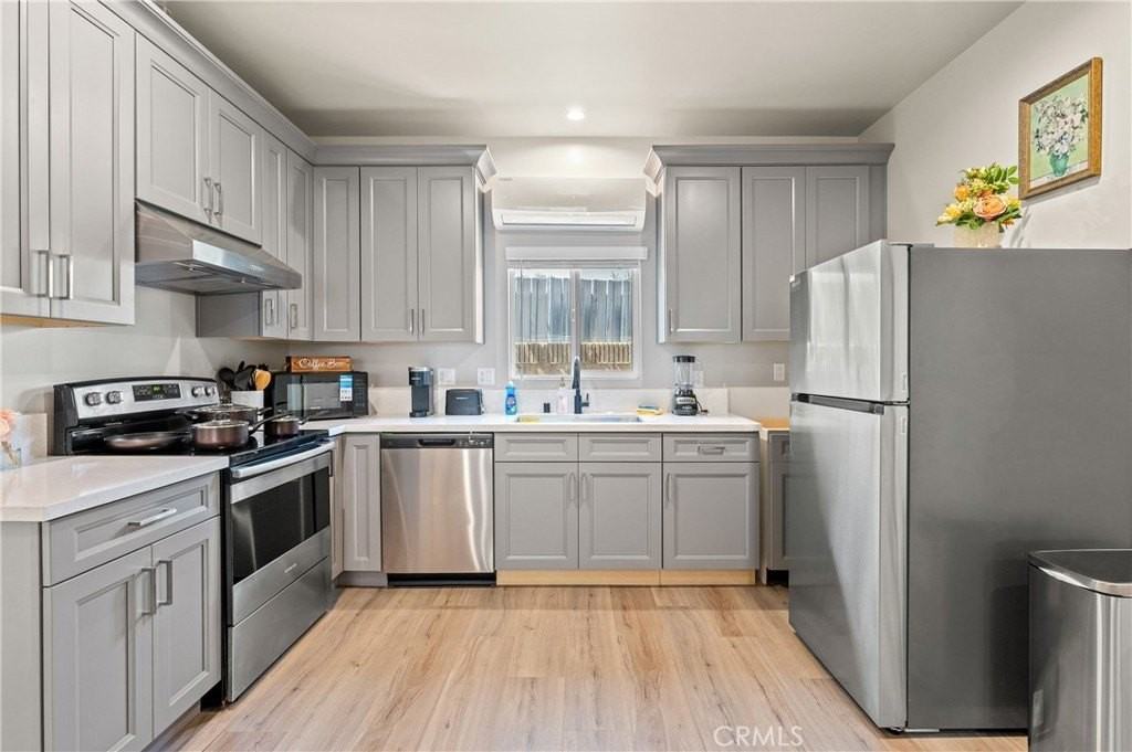 1443 9th Ave - Photo 7 of 13