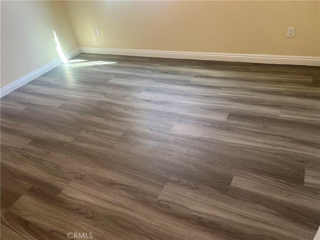 1314 E 48th St - Photo 4 of 17