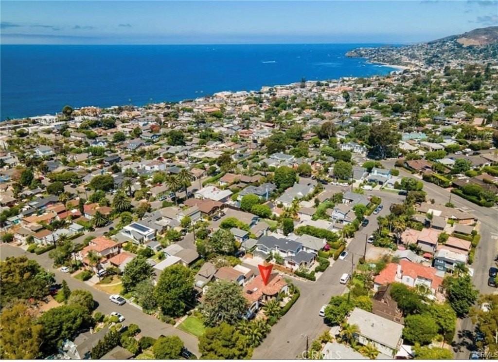 1481 Santa Cruz St - Photo 7 of 50