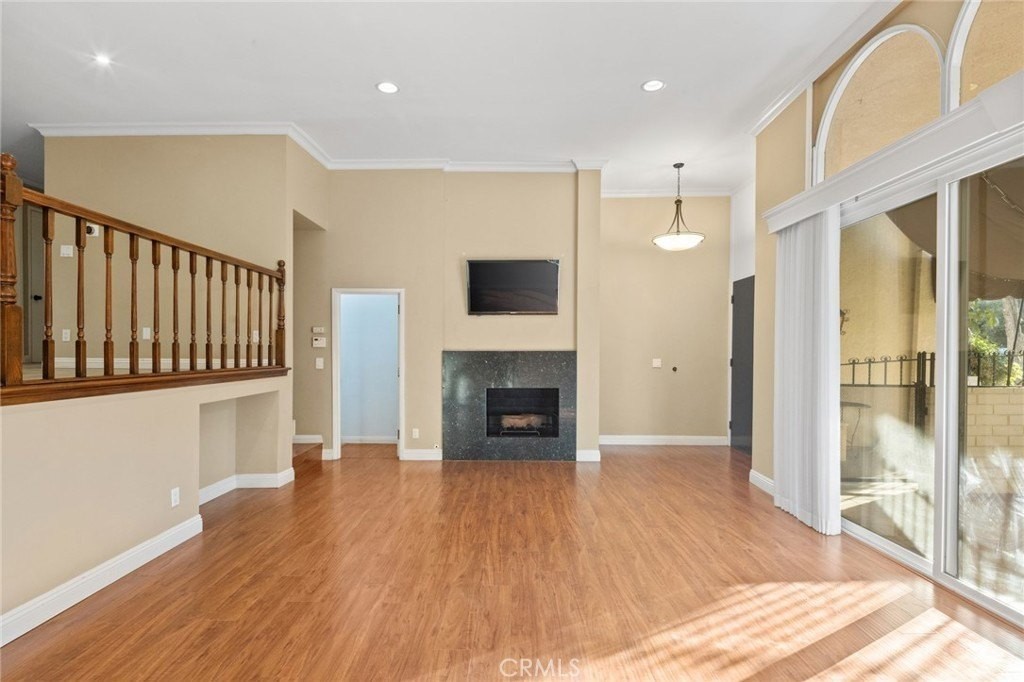 5242 Lindley Ave - Photo 2 of 31