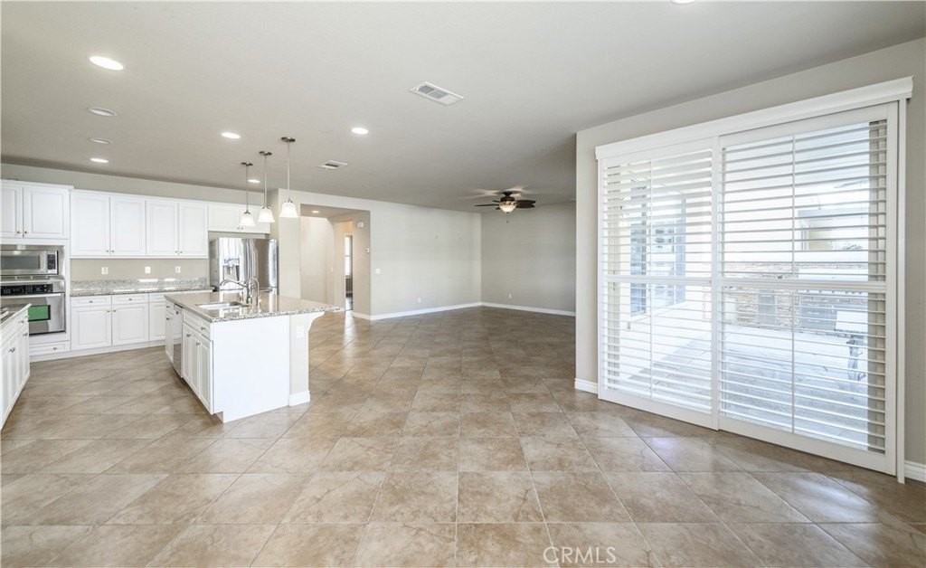 6013 Flagstaff Dr - Photo 6 of 35