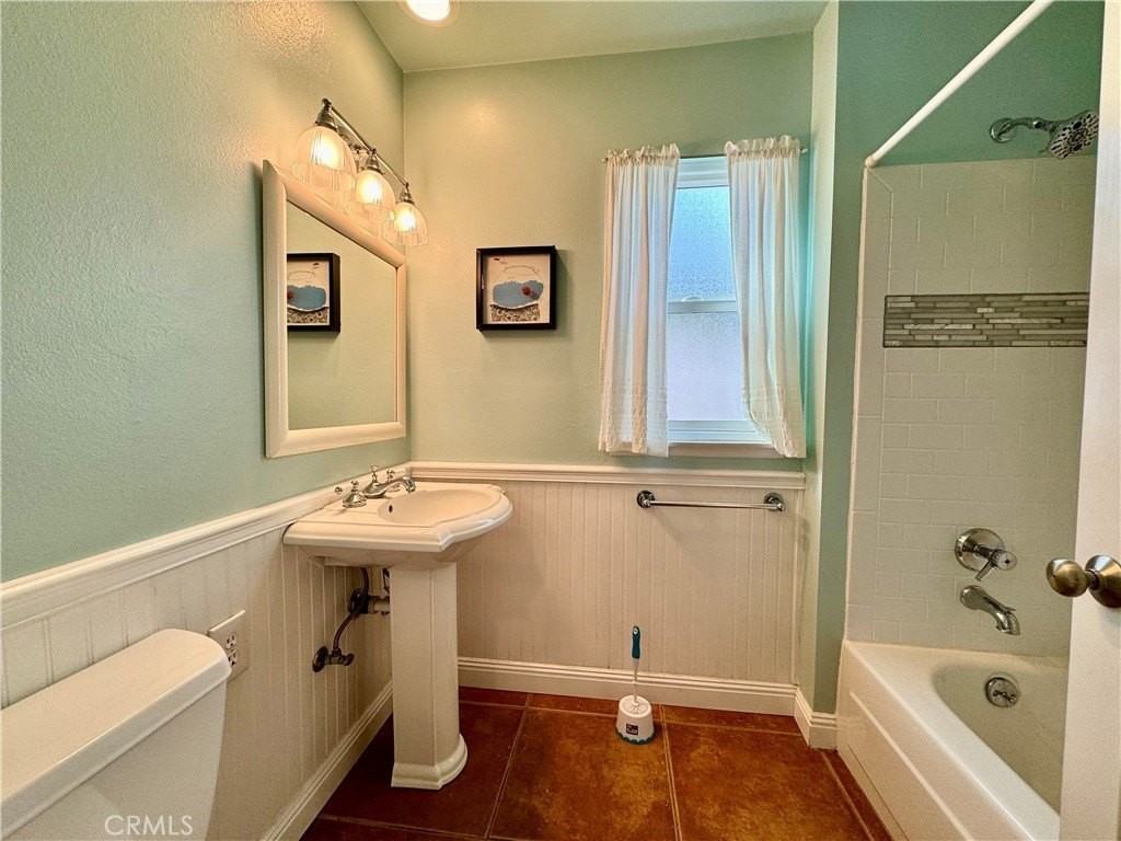 3672 Haverford St - Photo 6 of 18