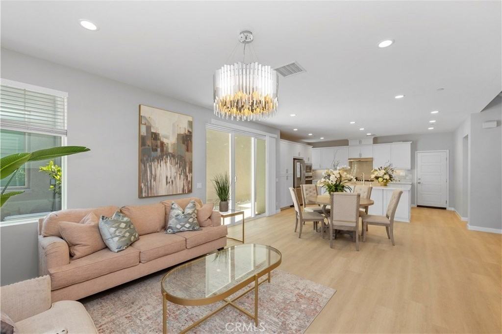 136 Modjeska - Photo 3 of 40