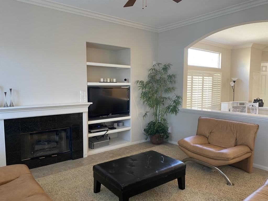 10992 Cloverhurst Way - Photo 3 of 7