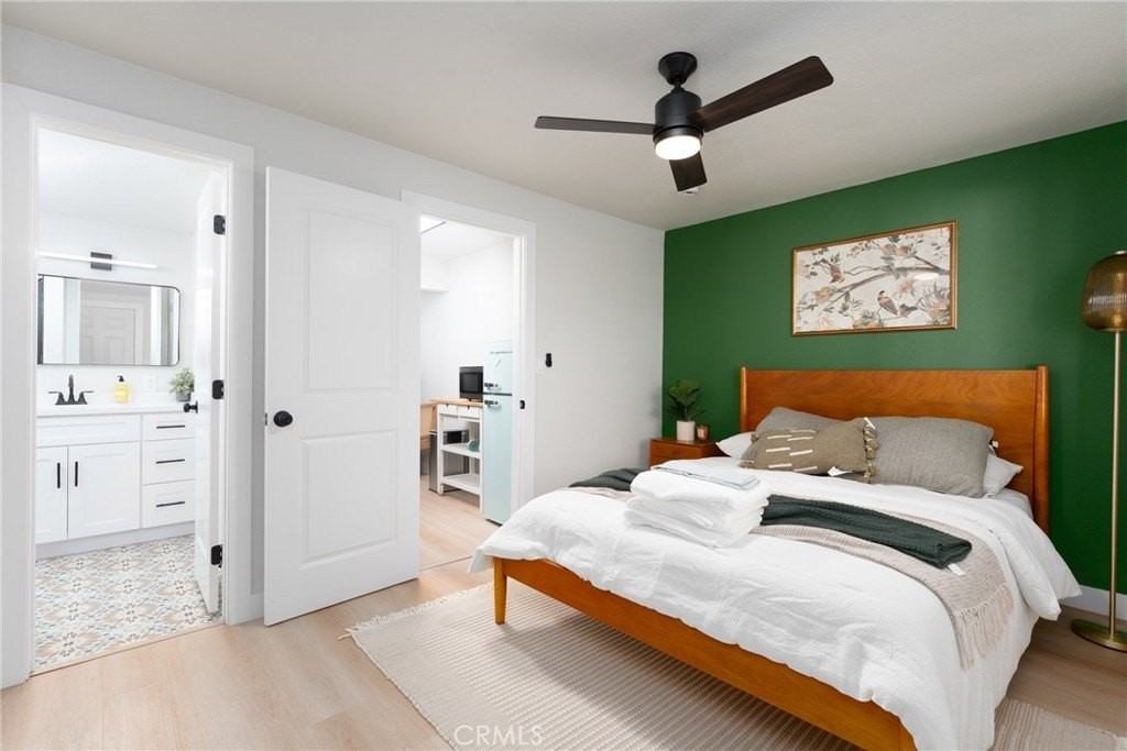 1043 E Palmyra Ave #2 - Photo 7 of 11