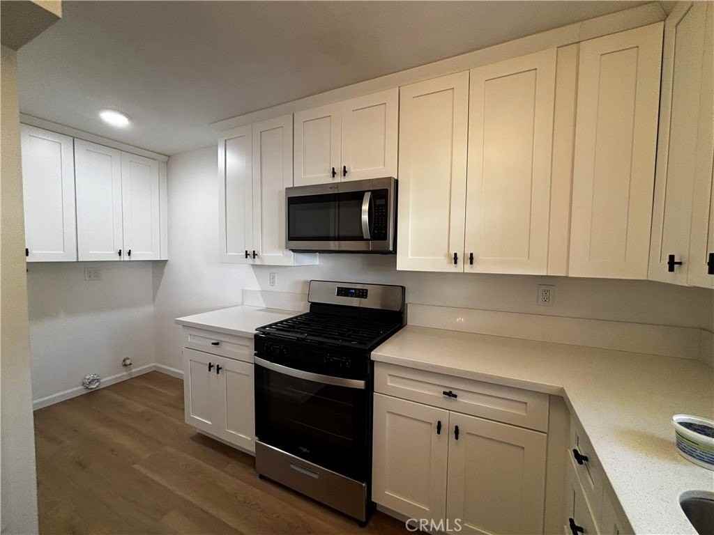 4926 Argyle Way - Photo 3 of 24