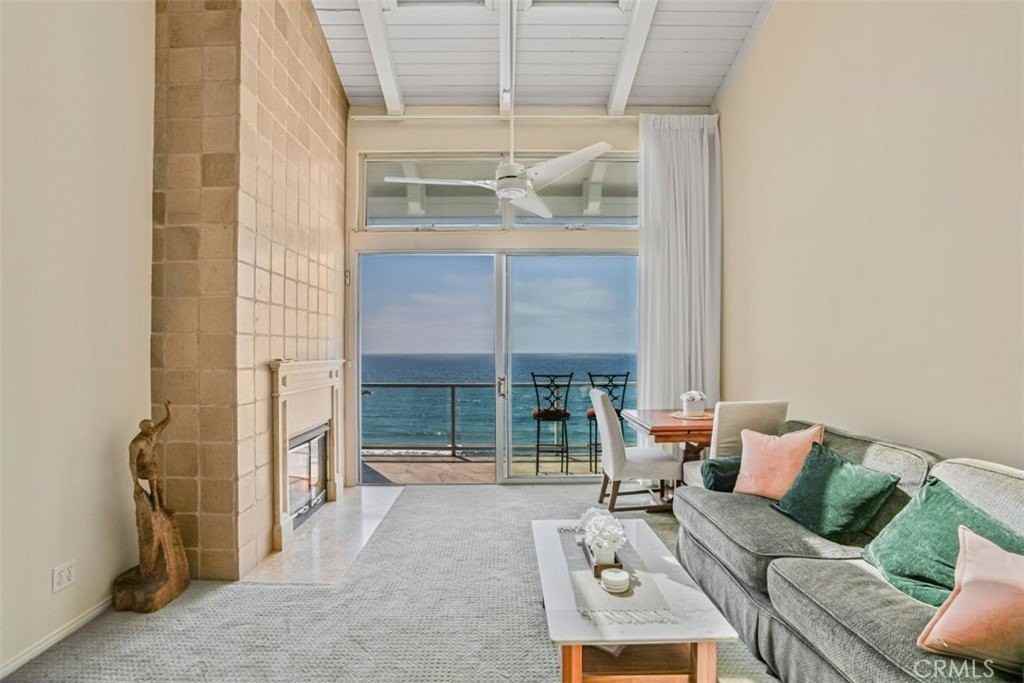 615 Esplanade #407 - Photo 7 of 45