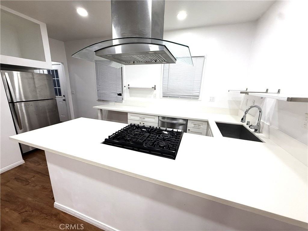 3621 Denker Ave - Photo 4 of 15