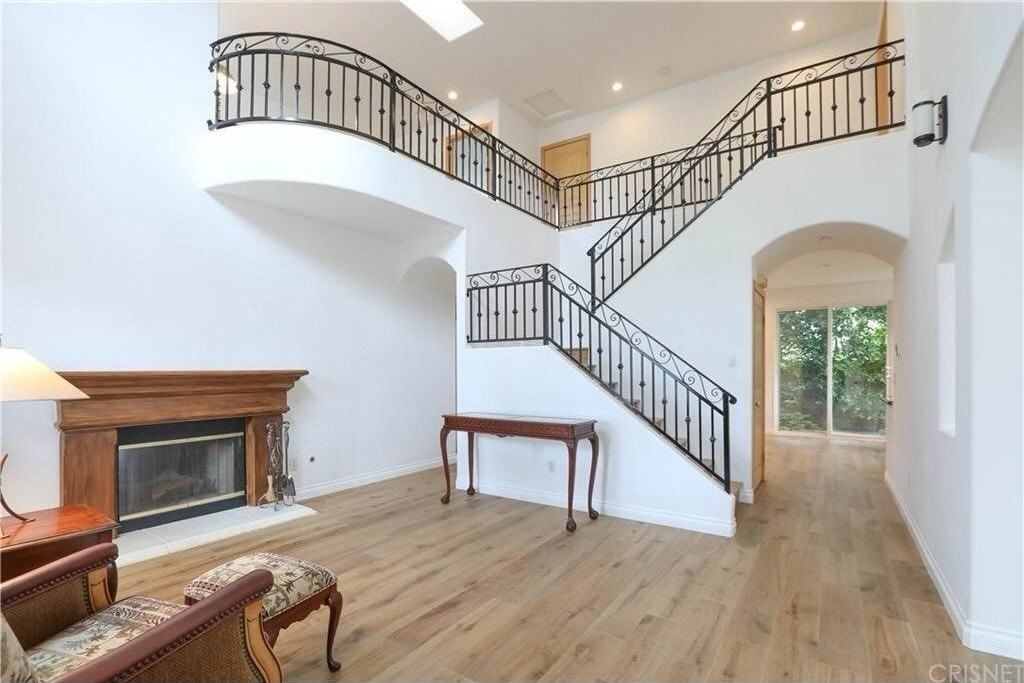 18117 Jaguar Ct - Photo 3 of 33