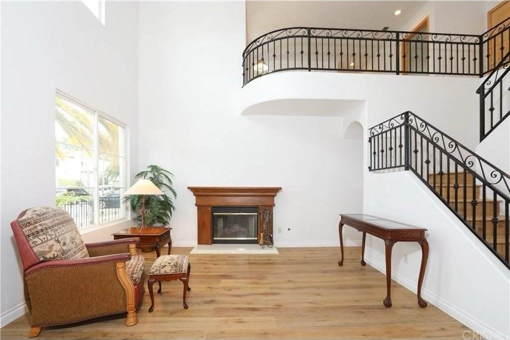 18117 Jaguar Ct - Photo 4 of 33