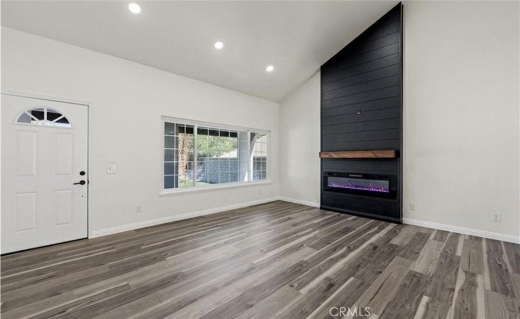 29671 Grandifloras Rd - Photo 5 of 43