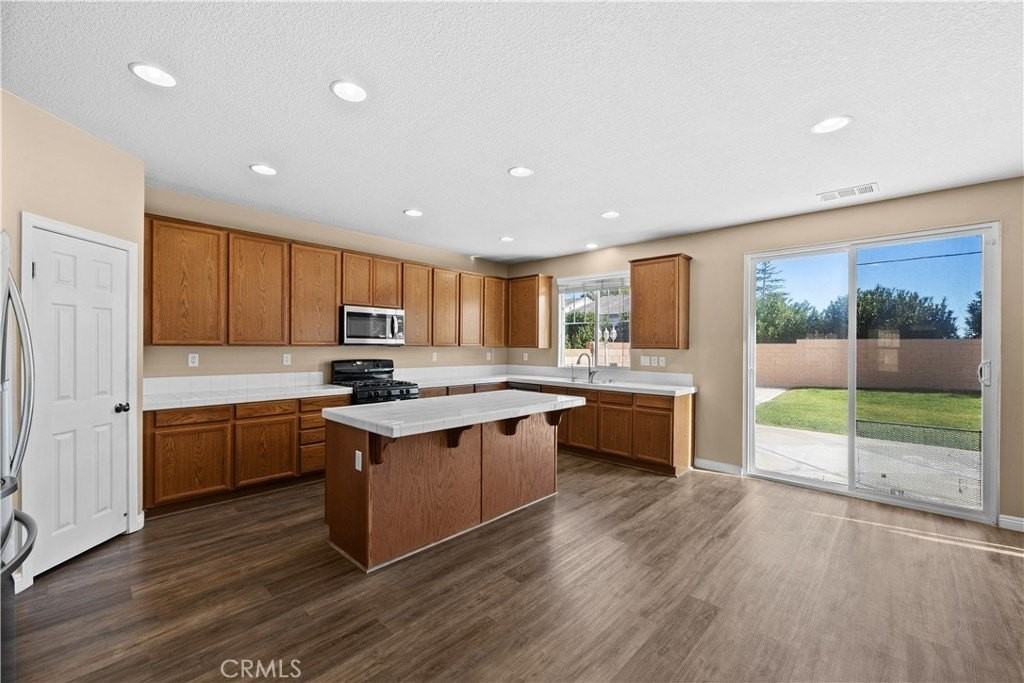 38442 Wakefield Pl - Photo 4 of 42