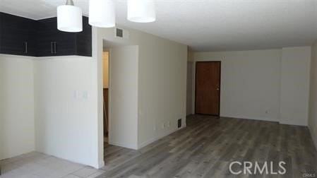 518 Oak St #7 - Photo 3 of 8