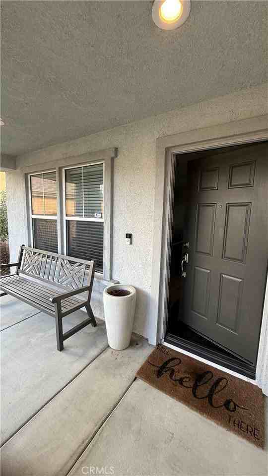 29266 Granite Ridge Ct - Photo 4 of 41