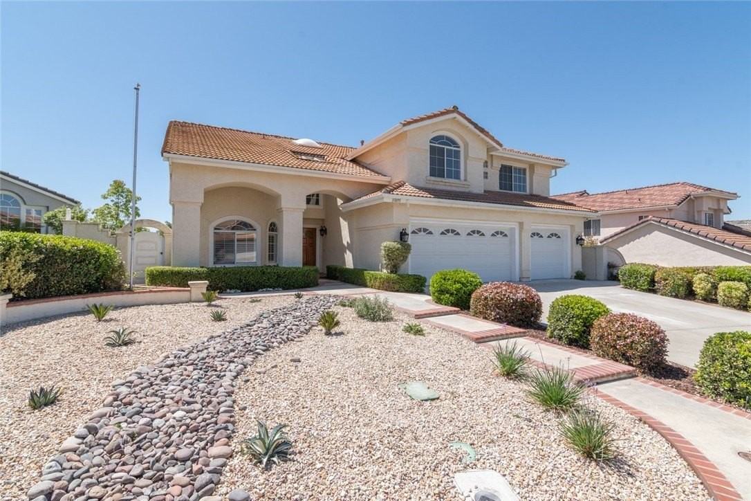 31895 Dane Ct - Photo 2 of 48